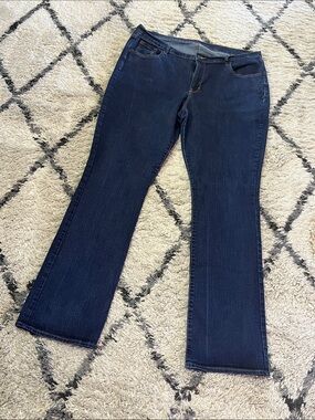 Old Navy Curvy Profile Mid Rise Boot Cut Jeans 20 Tall Dark Wash EUC